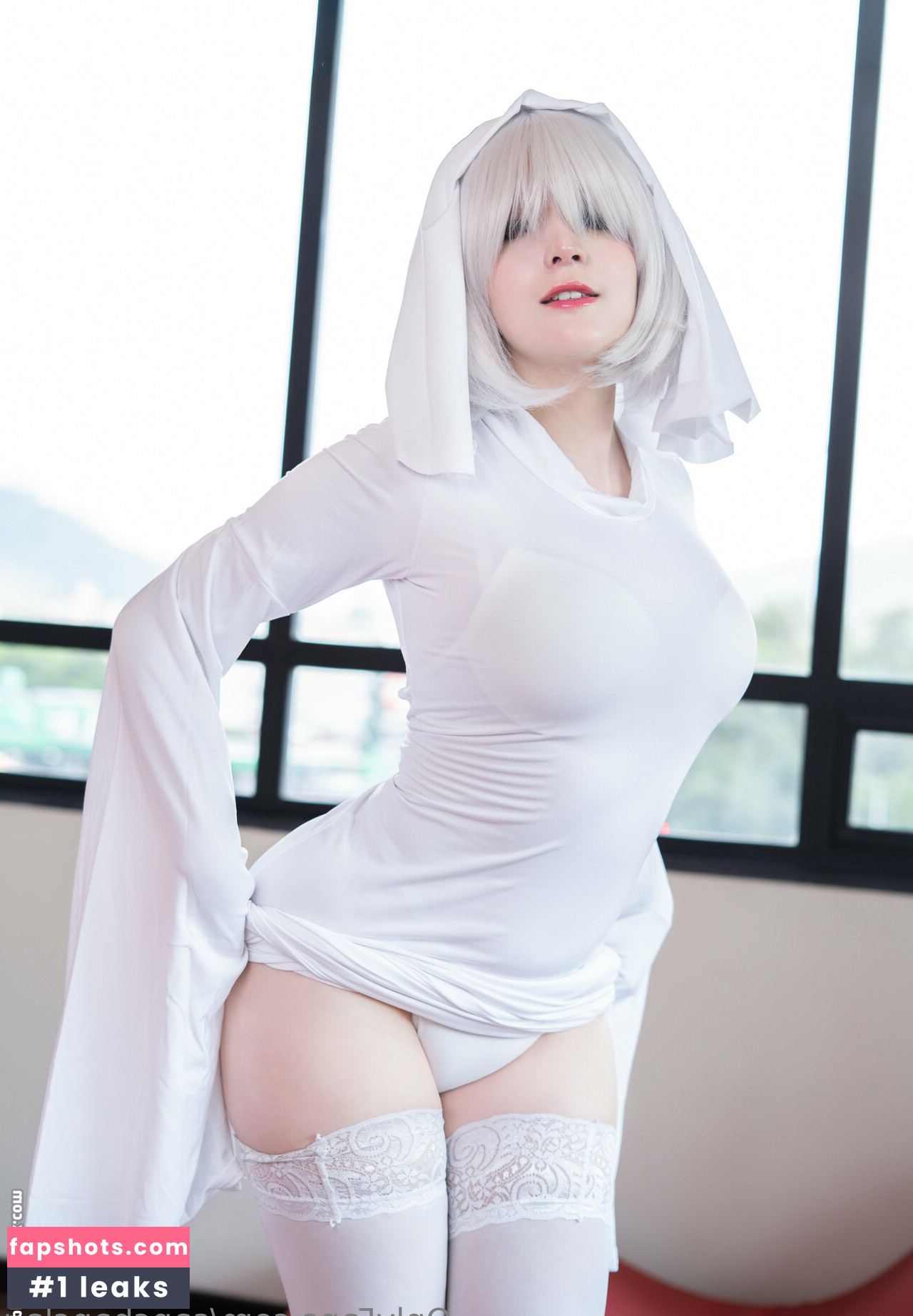 Sanchan Claudia gallery photo #15