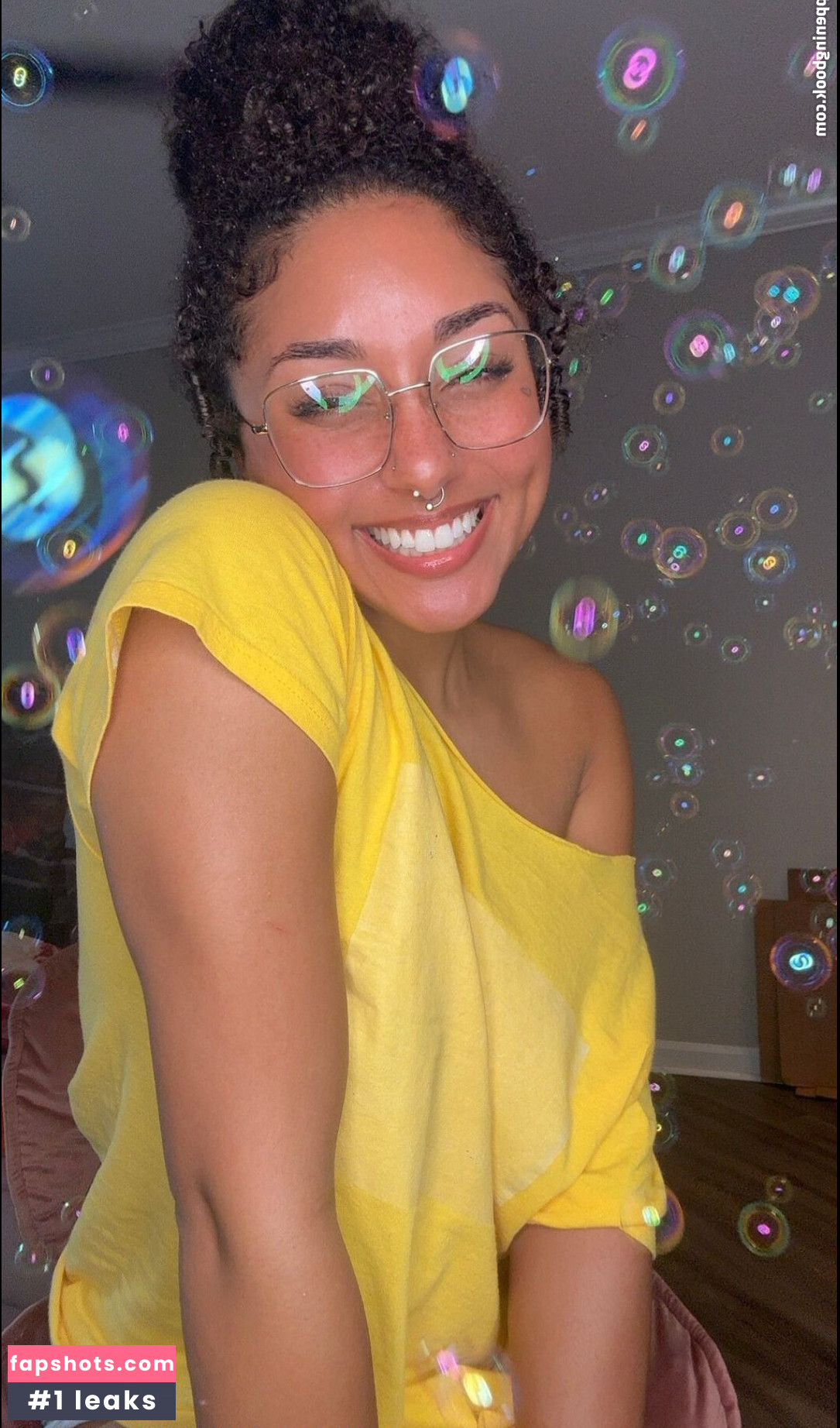 Sandi Rollen nude babe gallery