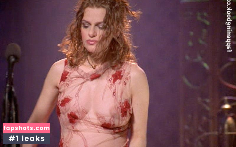 Sandra Bernhard gallery photo #14