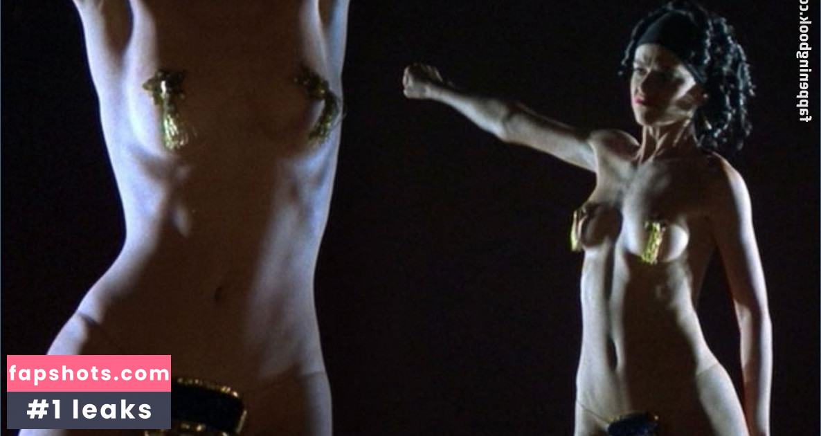 Sandra Bernhard gallery photo #3