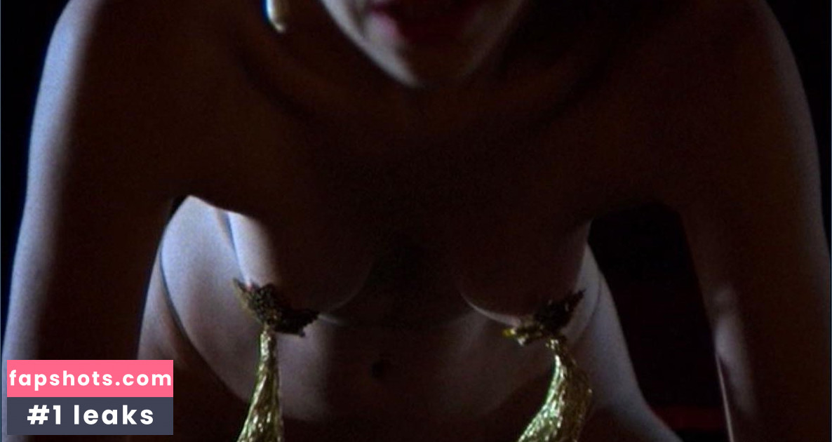 Sandra Bernhard gallery photo #5