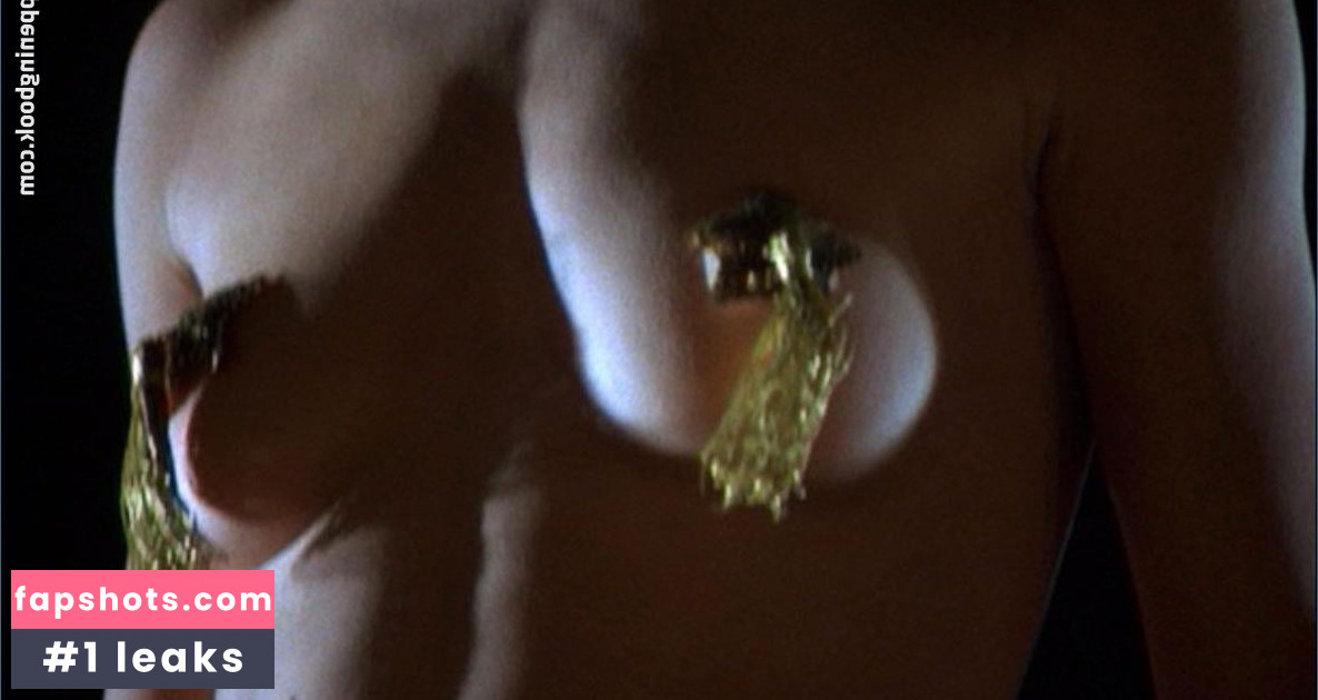 Sandra Bernhard gallery photo #7