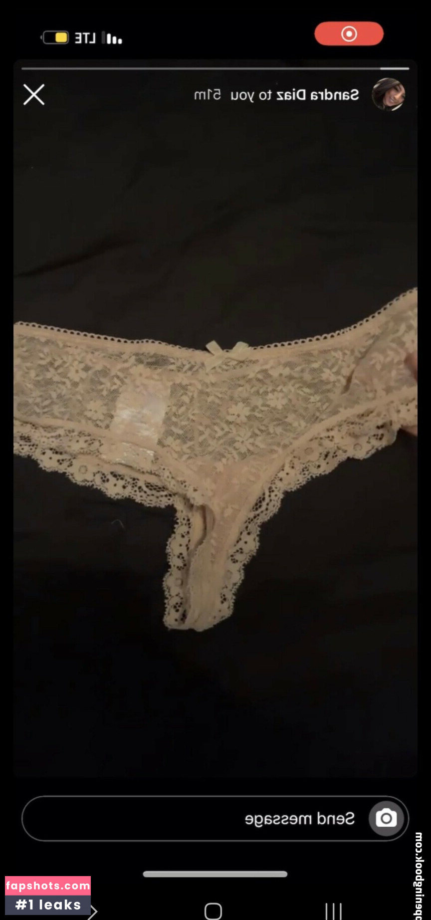 Sandra Diaz gallery photo #3