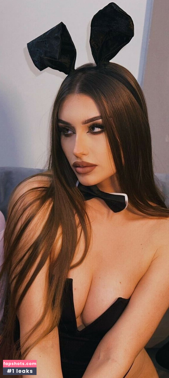 Sandra Hachula gallery photo #2