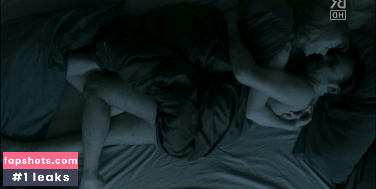 Sandra Hüller gallery photo #11