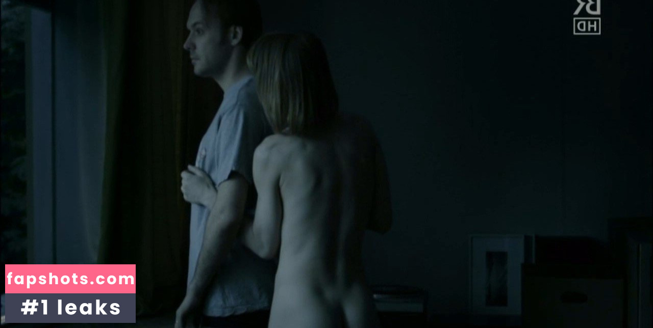 Sandra Hüller gallery photo #8