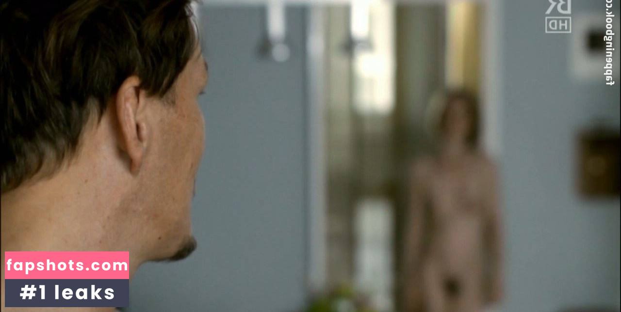 Sandra Hüller gallery photo #9