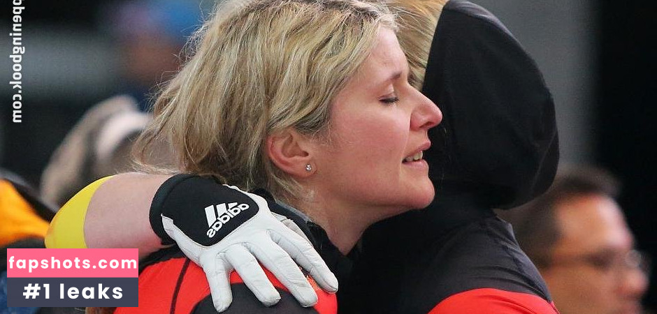 Sandra Kiriasis nude babe gallery