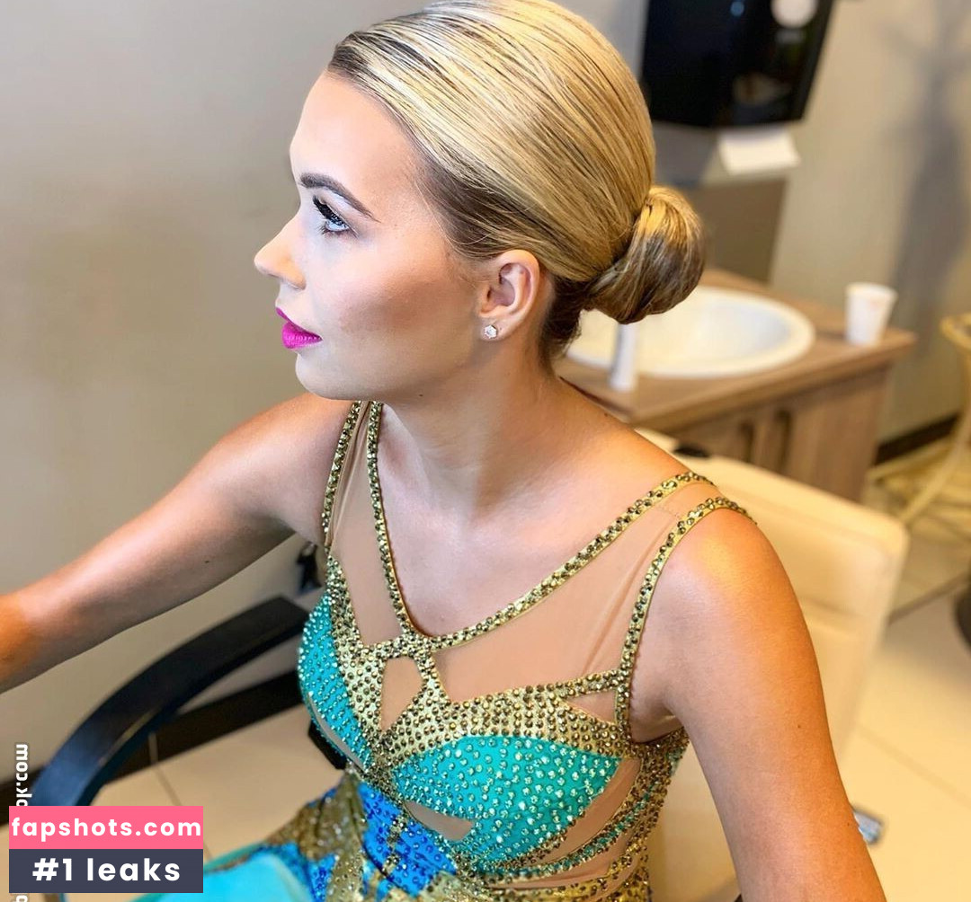 Sandra Kubicka gallery photo #156