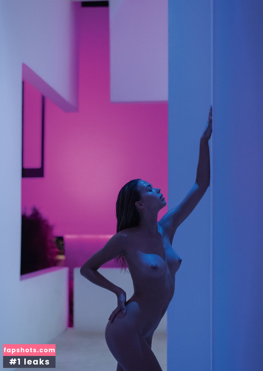 Sandra Kubicka gallery photo #255