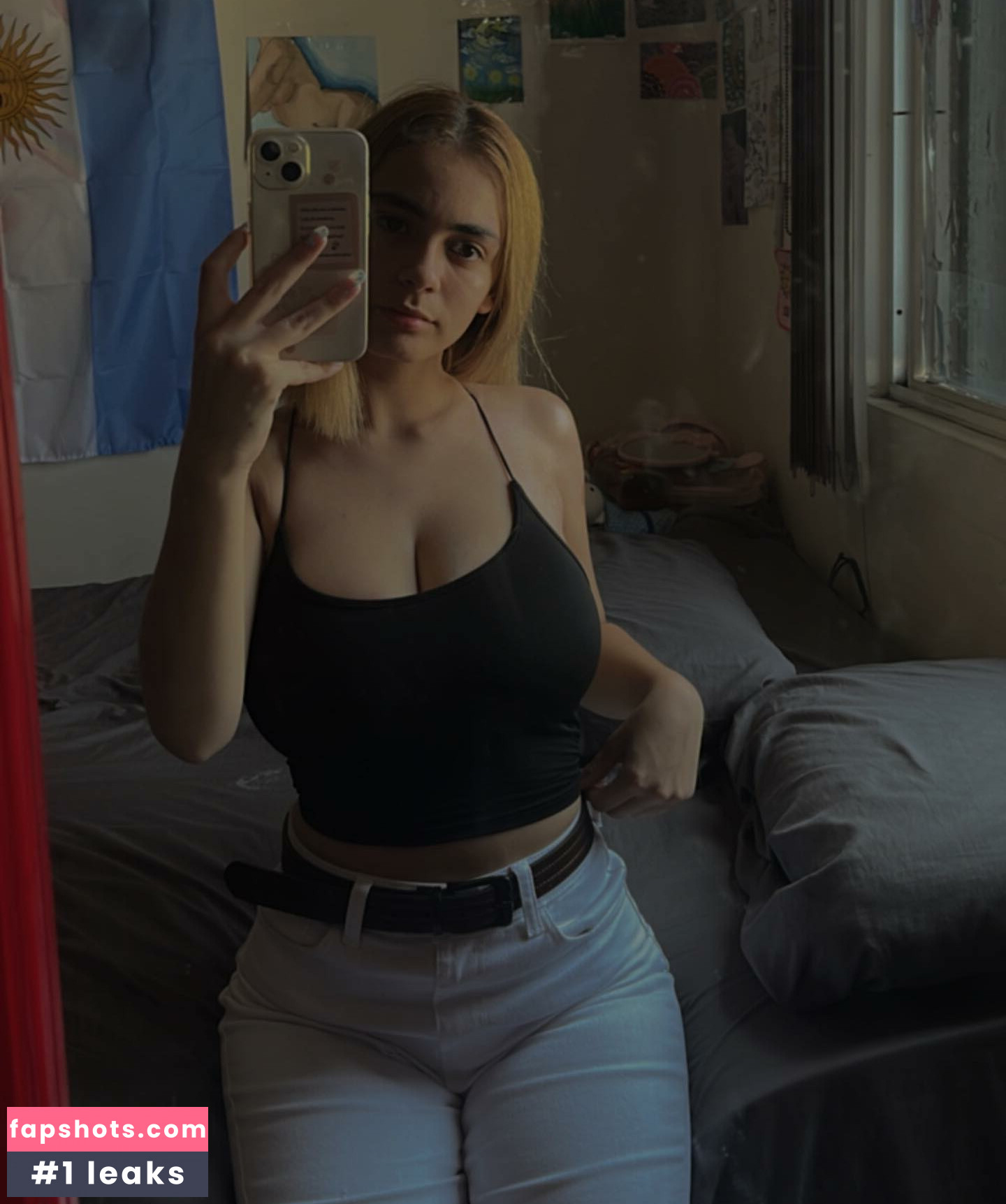 Sandra Sanchez nude babe gallery