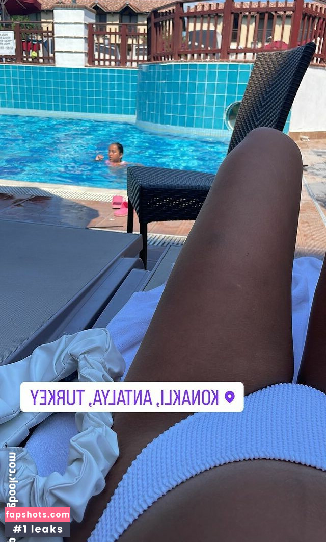 sandrapaaulsen Filtración Desnuda OnlyFans Foto #10 - Fapshots