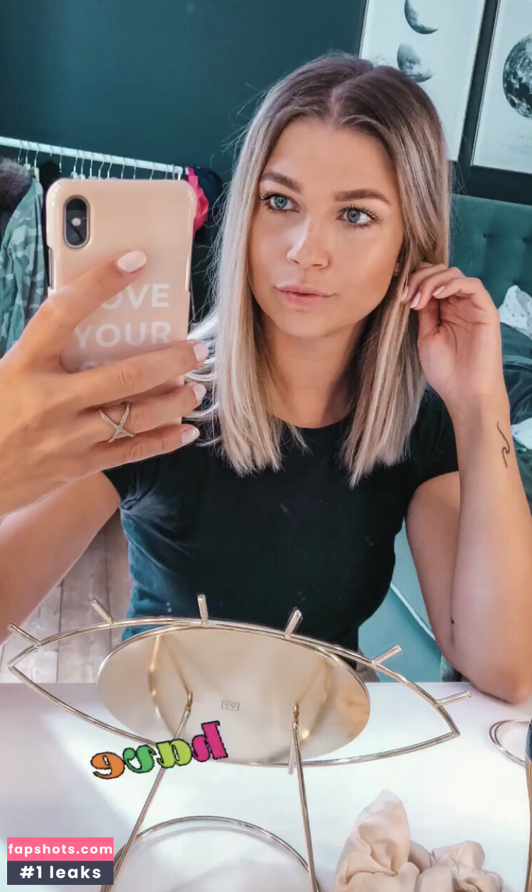 Sandrasuess92 gallery photo #3