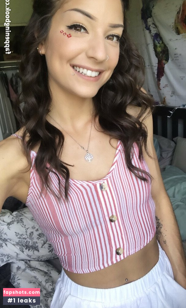 Sandy InLace gallery photo #6