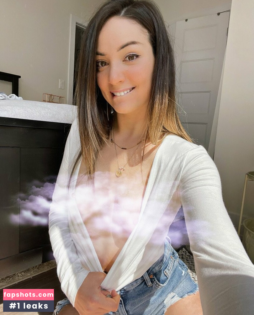 Sandy InLace gallery photo #9