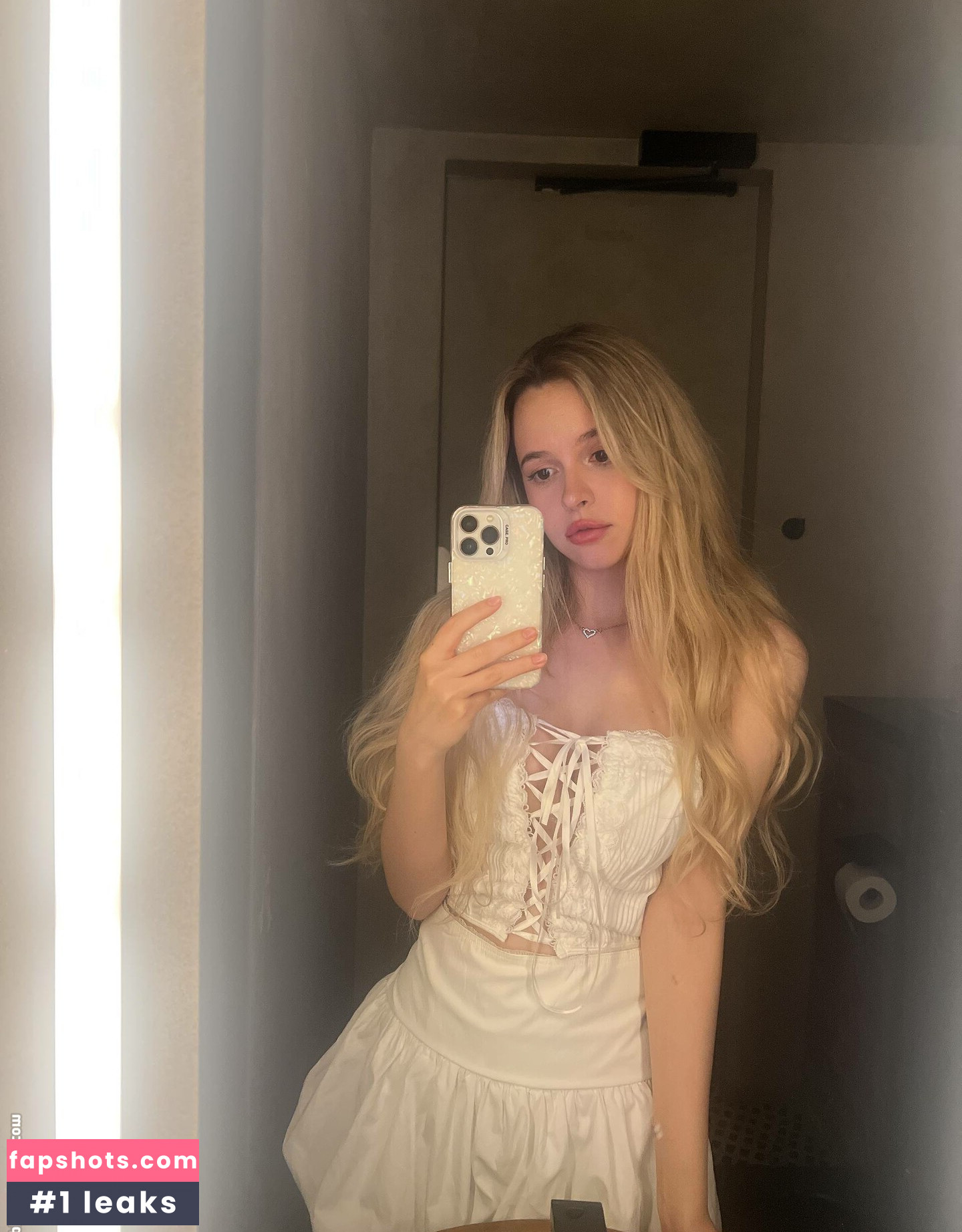 Sanechka Twitch Nahé úniky fotek pouze od fanoušků #4 - Fapshots