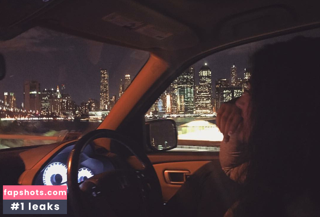 Sanjana gallery photo #12