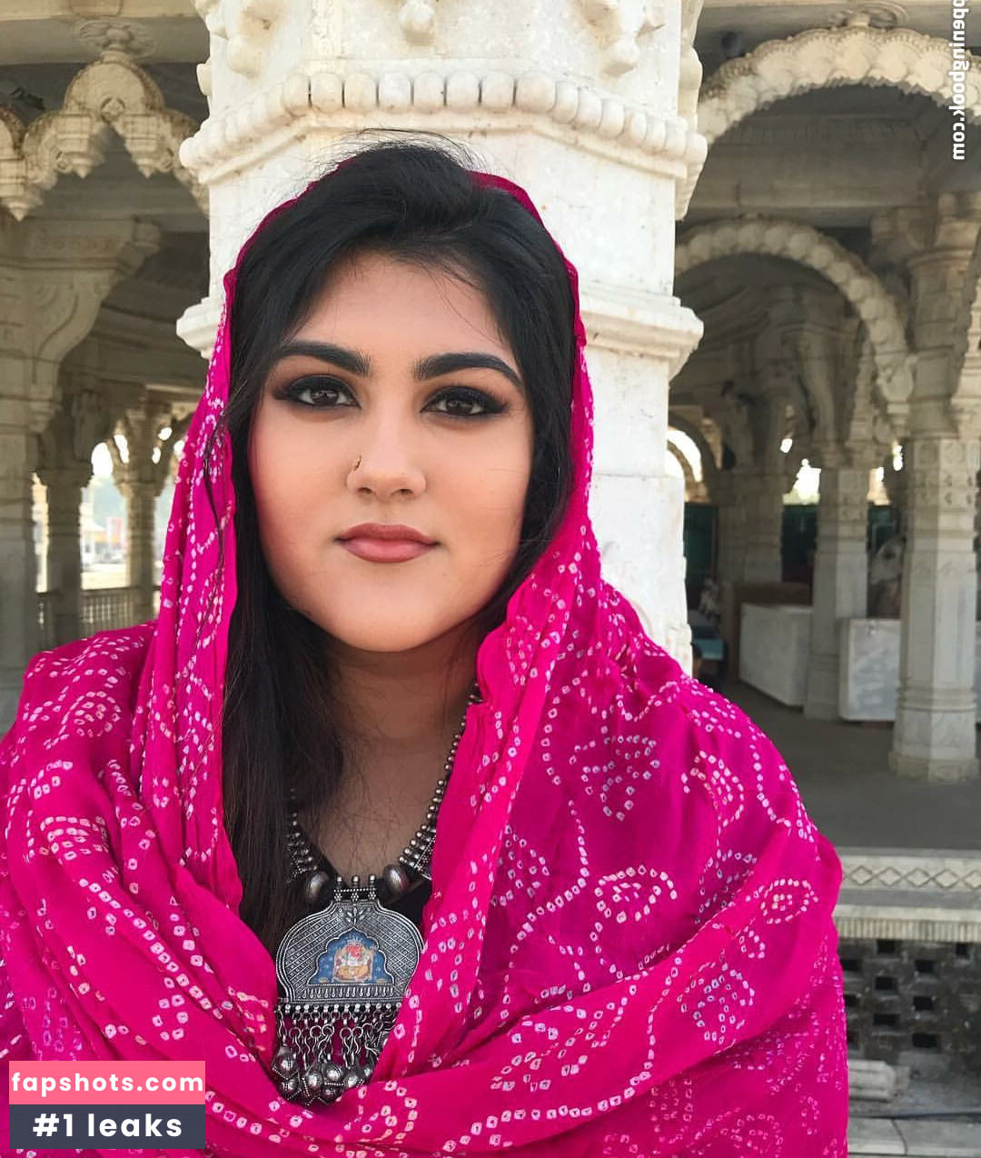 Sanjana gallery photo #30