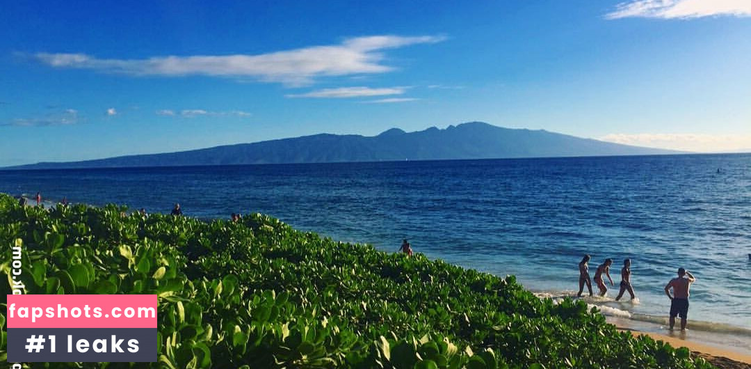 Sanjana gallery photo #37