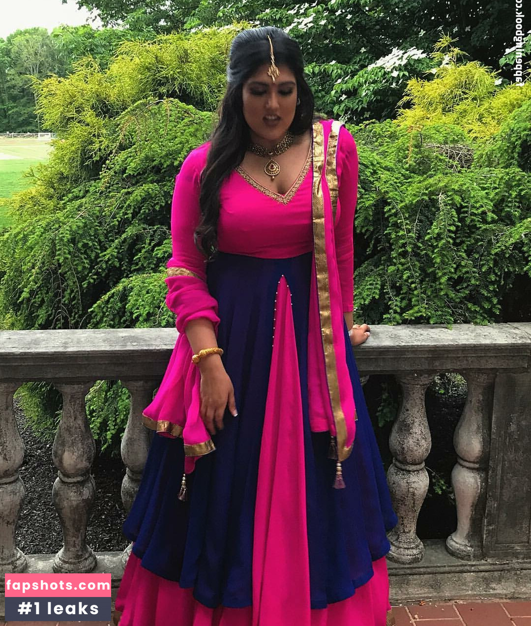 Sanjana gallery photo #44