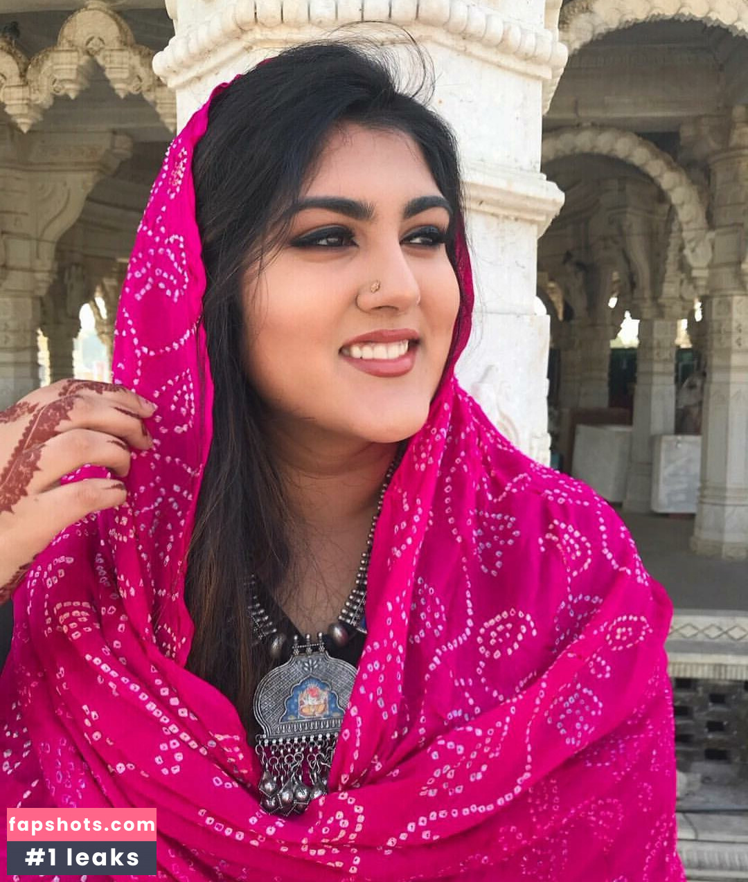 Sanjana gallery photo #45