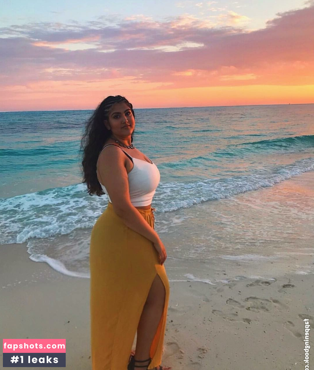 Sanjana gallery photo #46