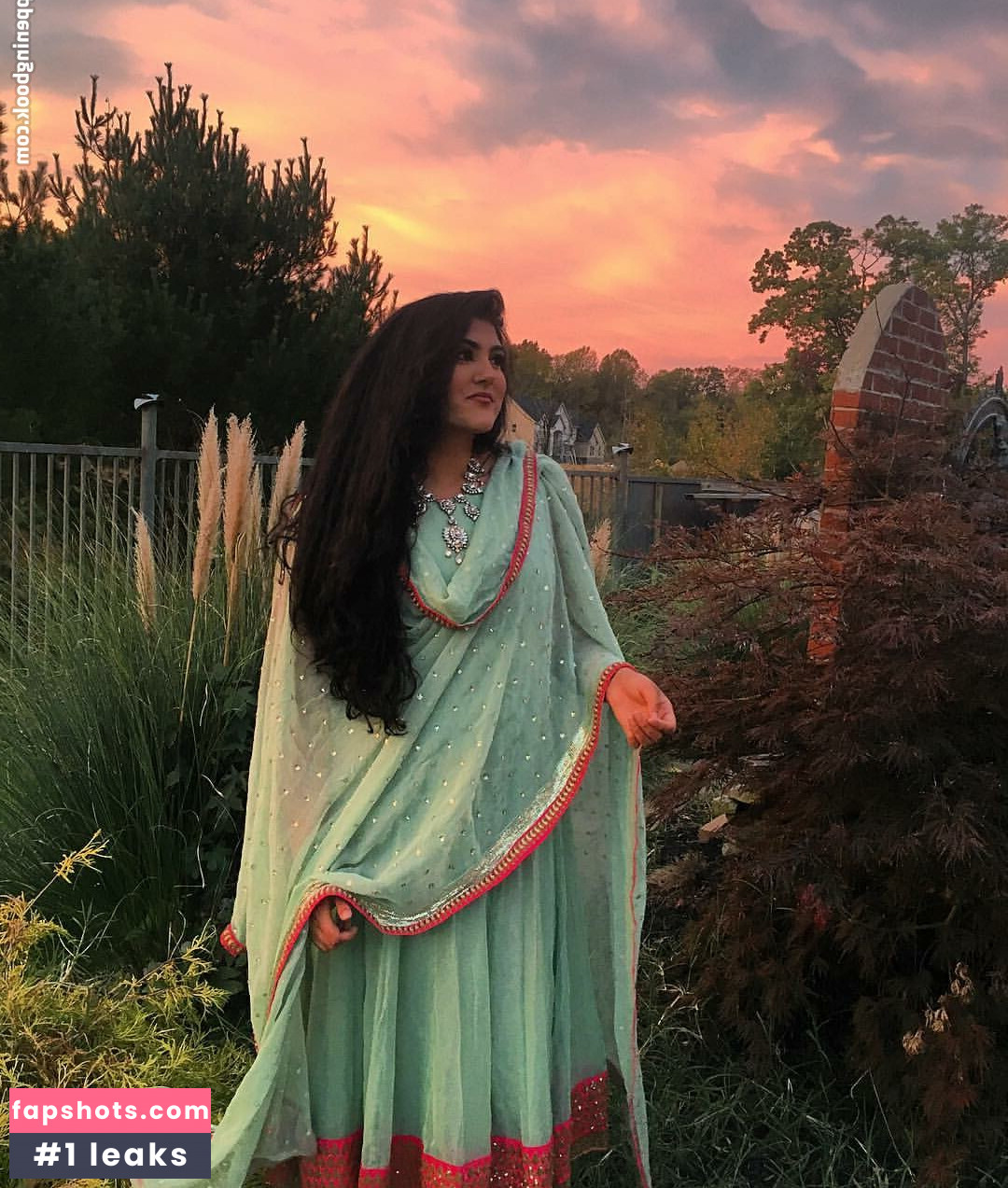 Sanjana gallery photo #7