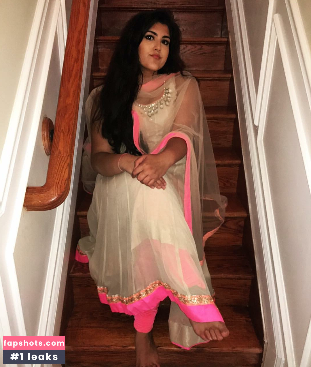 Sanjana gallery photo #8