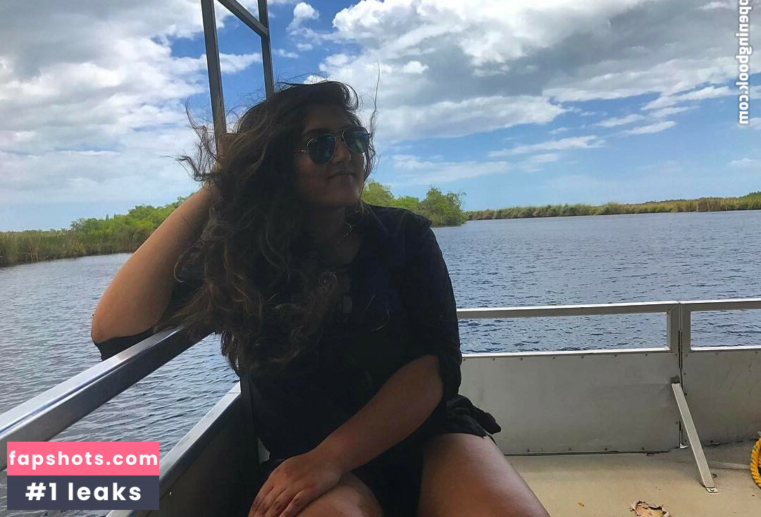 Sanjana gallery photo #10