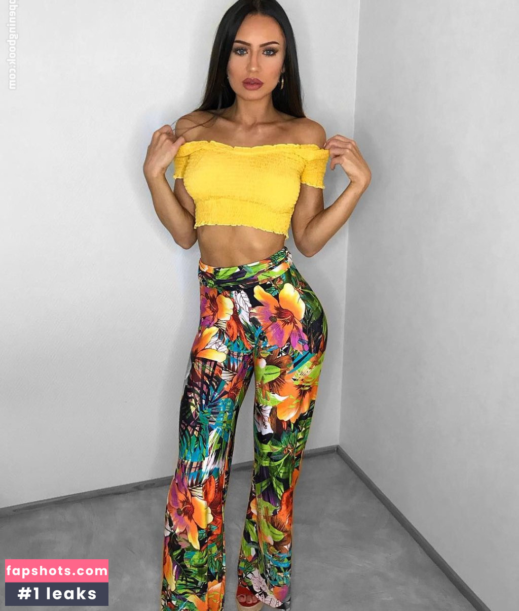 Sanna-Maria Nude Leaks OnlyFans Photos #18 - LeakJerk