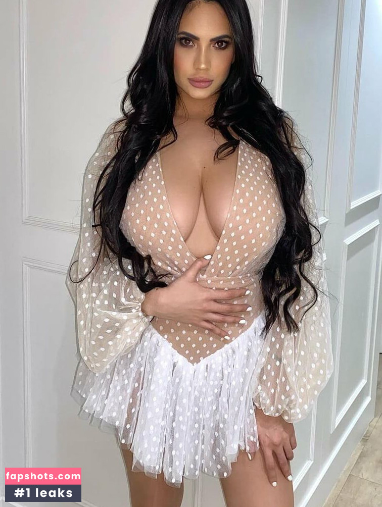 Sanna Torr gallery photo #12