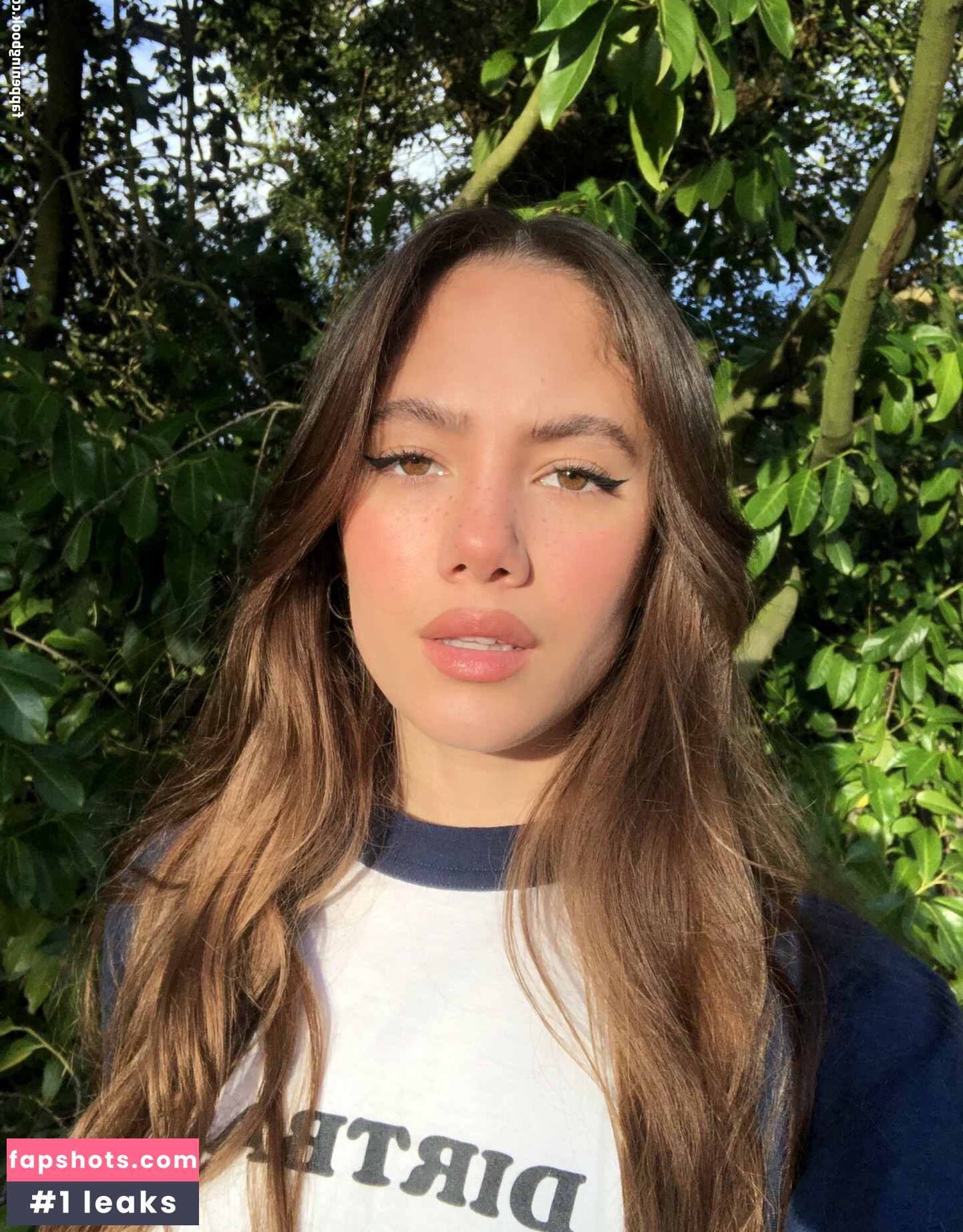 Saoirse Alicia Behzadi gallery photo #19