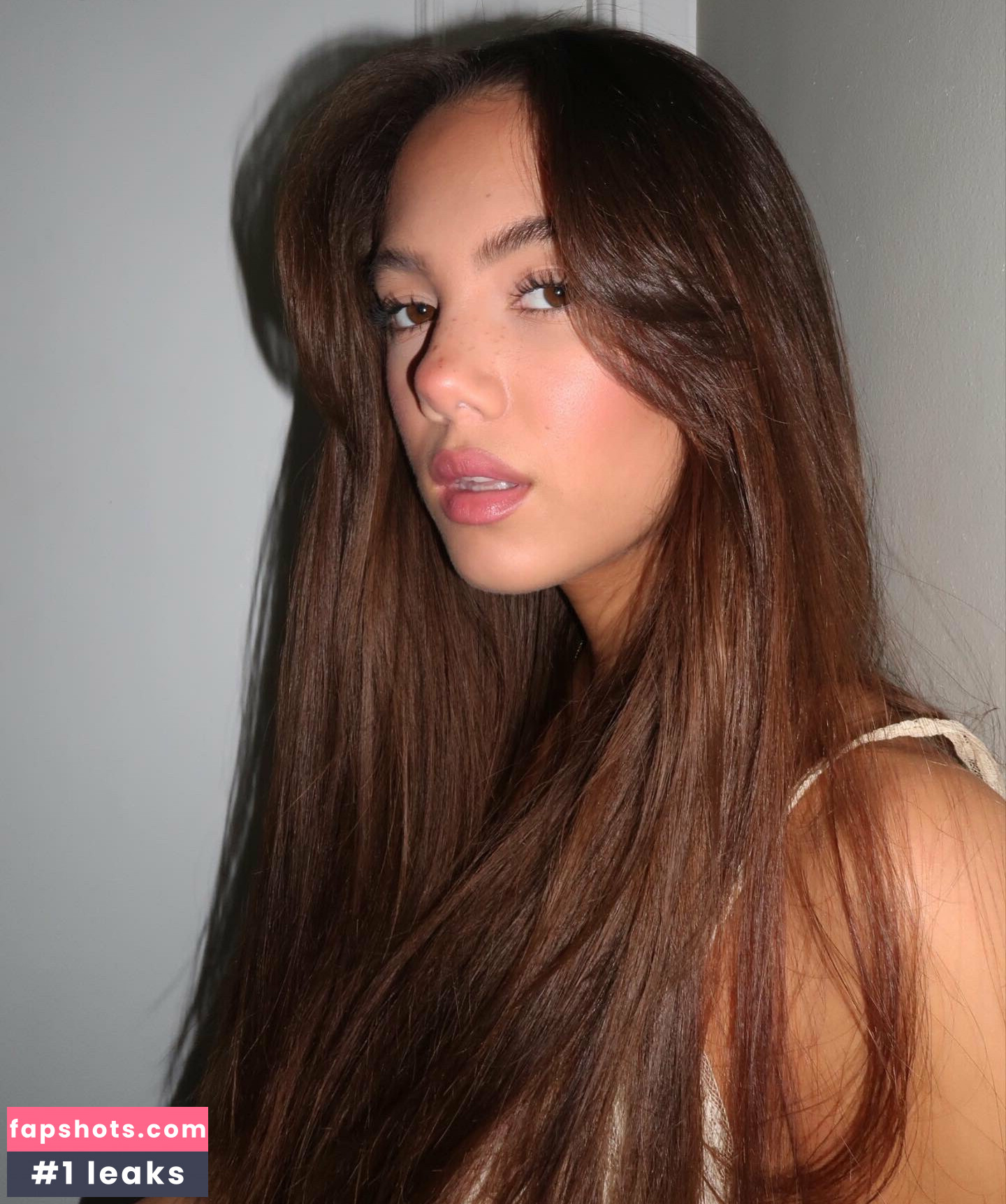 Saoirse Alicia Behzadi gallery photo #30