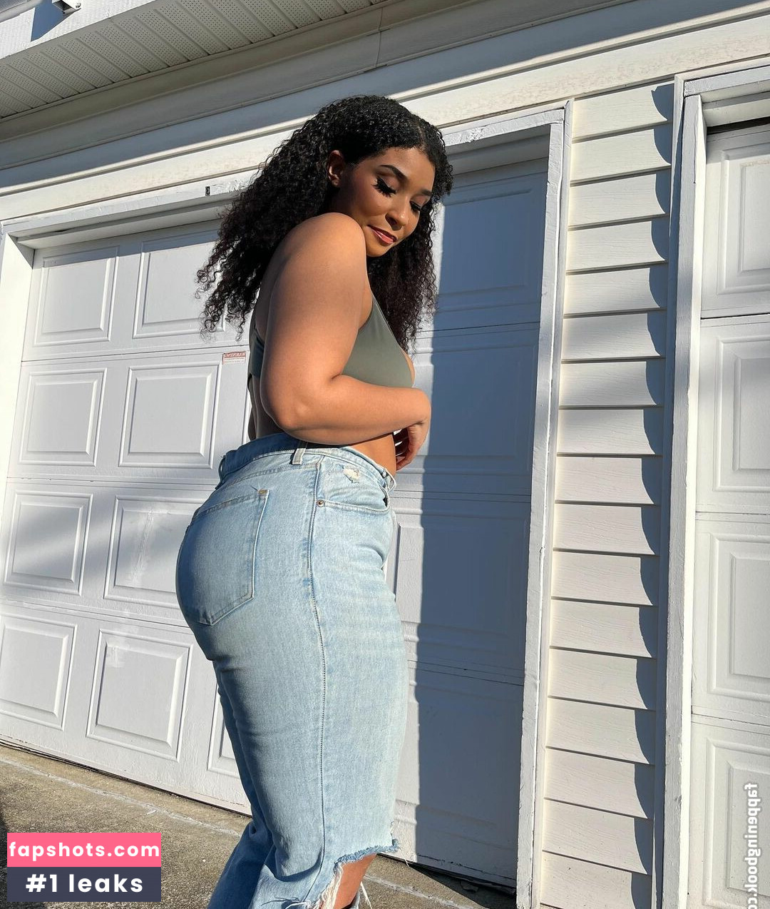 Sapphire gallery photo #4