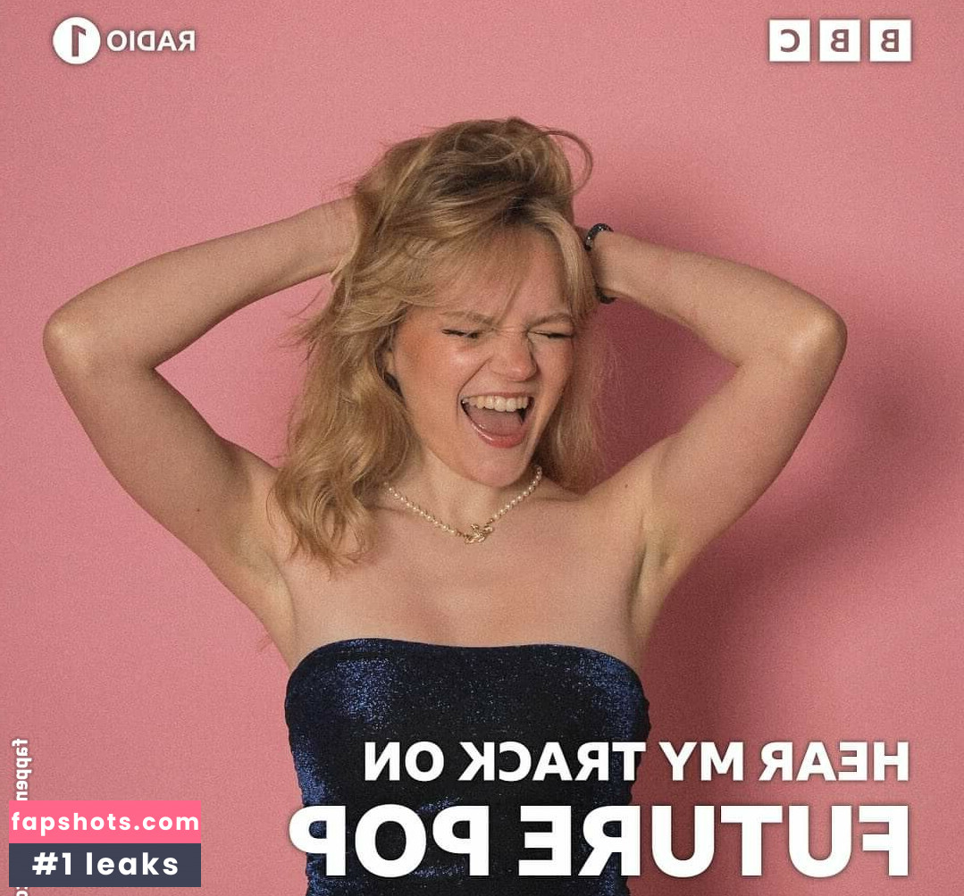 Sapphire Upshall gallery photo #13