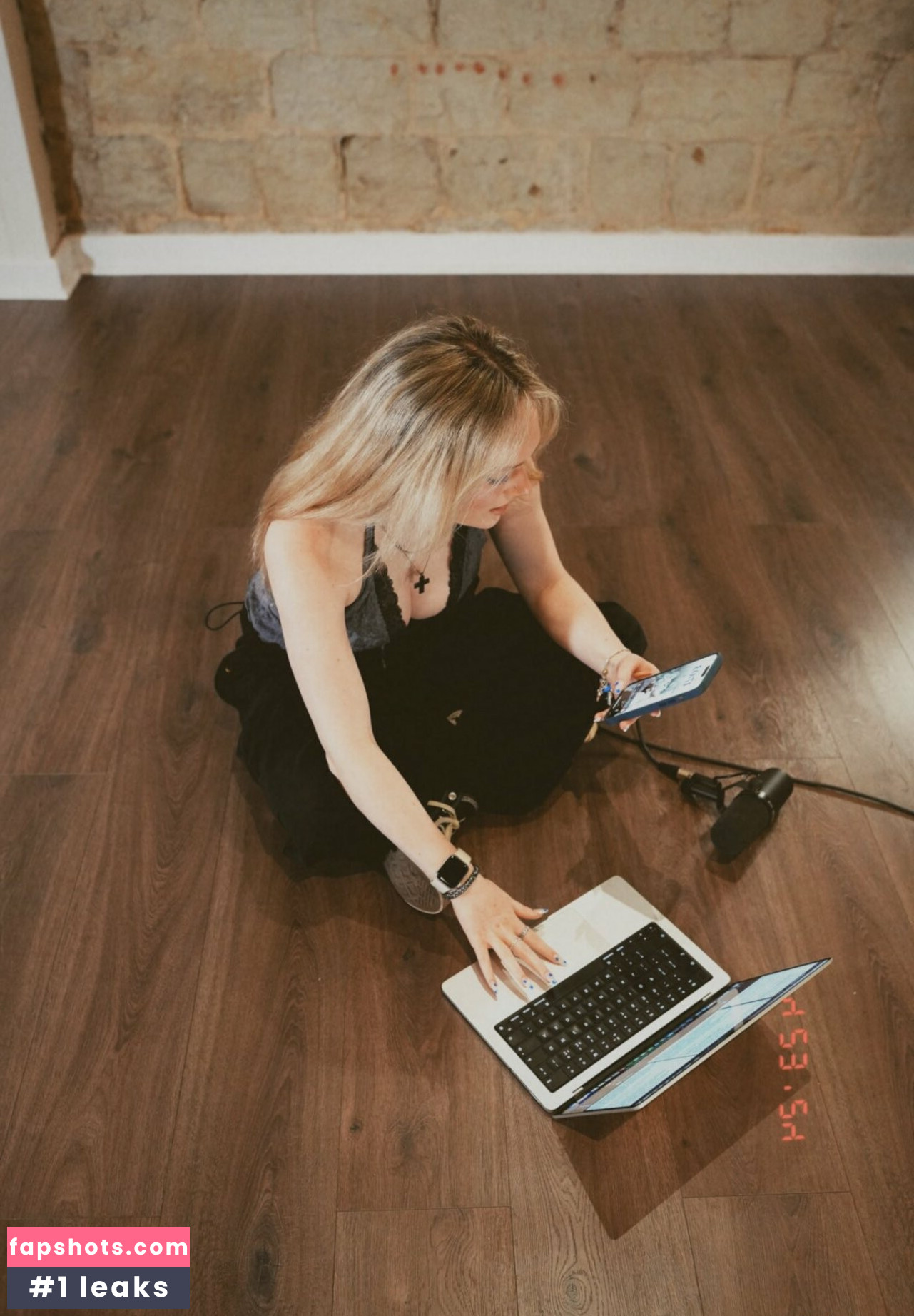 Sapphire Upshall gallery photo #6