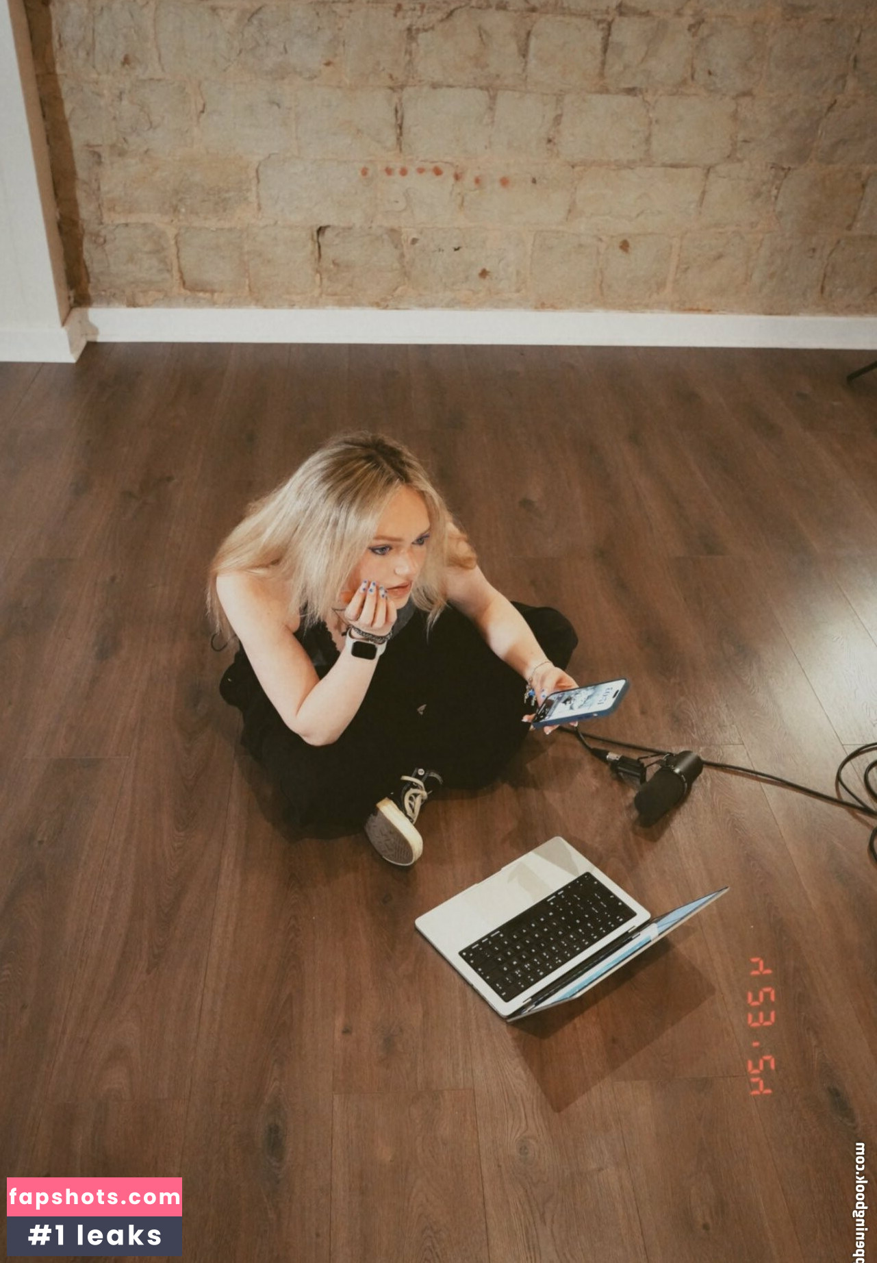 Sapphire Upshall gallery photo #7