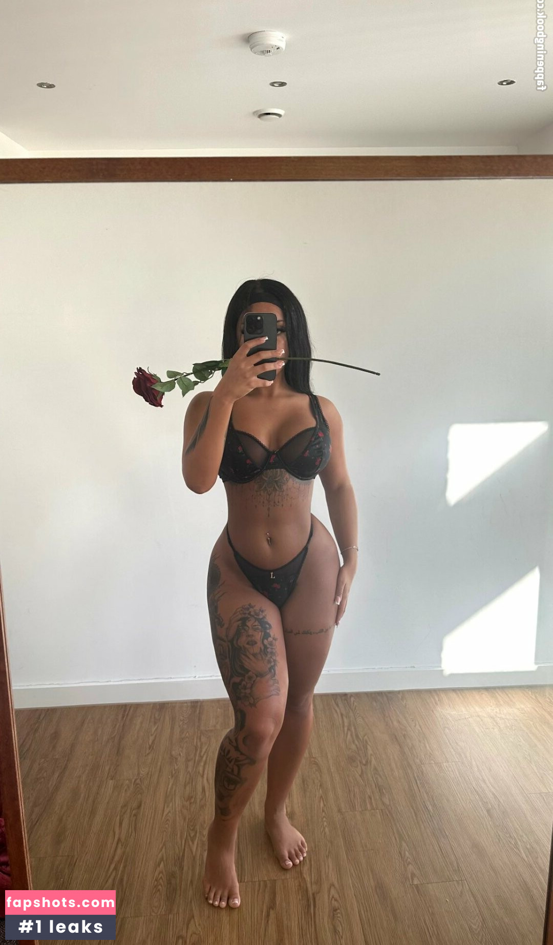 Sapphire.Y gallery photo #2