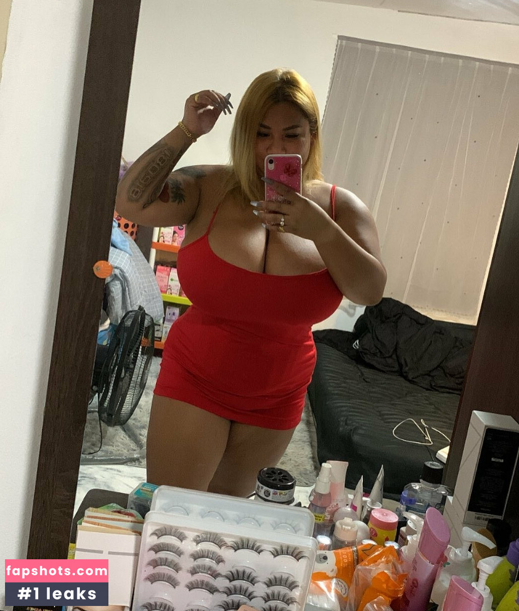 SaRa Chubby gallery photo #16