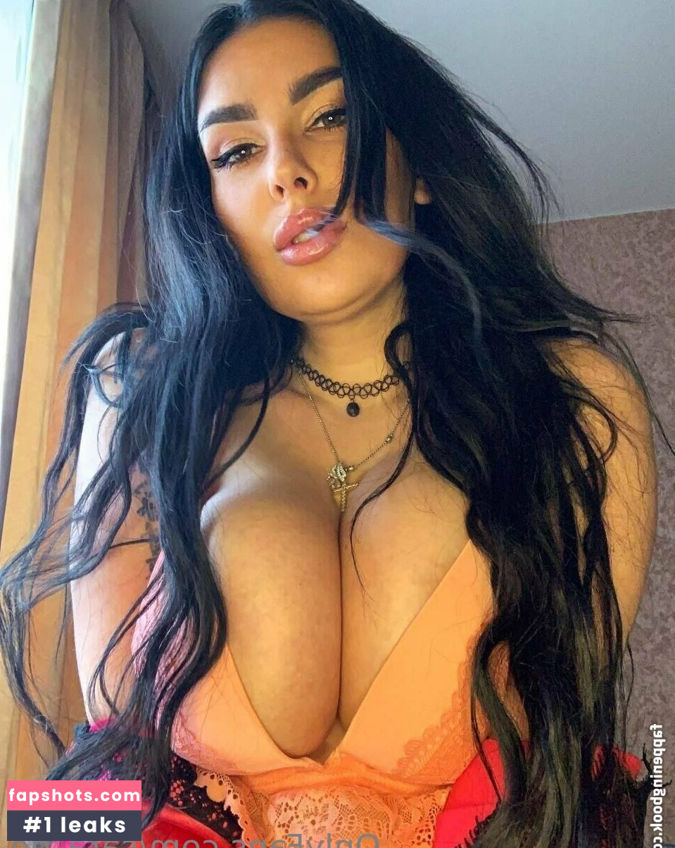 sara_do gallery photo #23