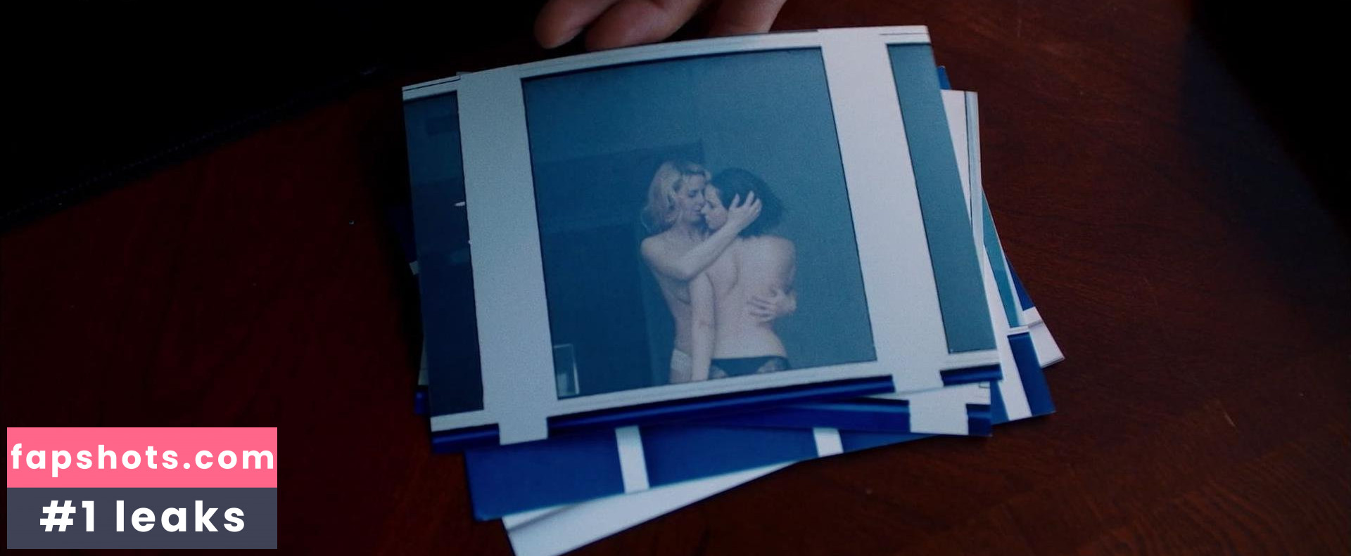 Sara Dögg Ásgeirsdóttir gallery photo #2