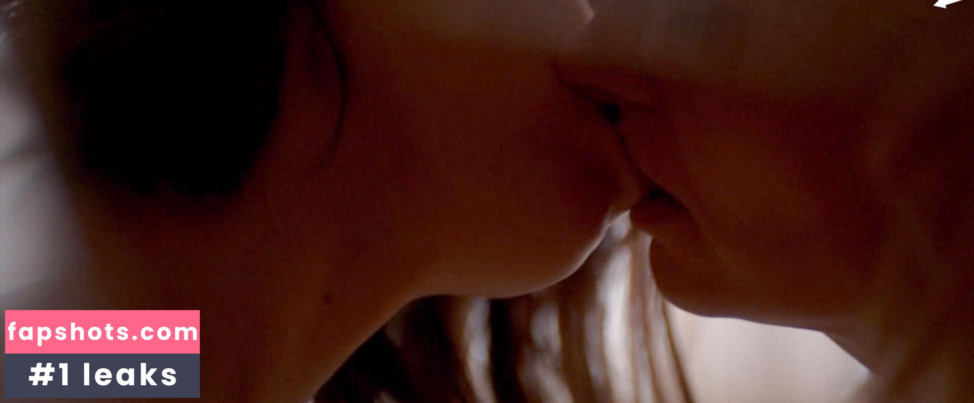 Sara Dögg Ásgeirsdóttir gallery photo #8