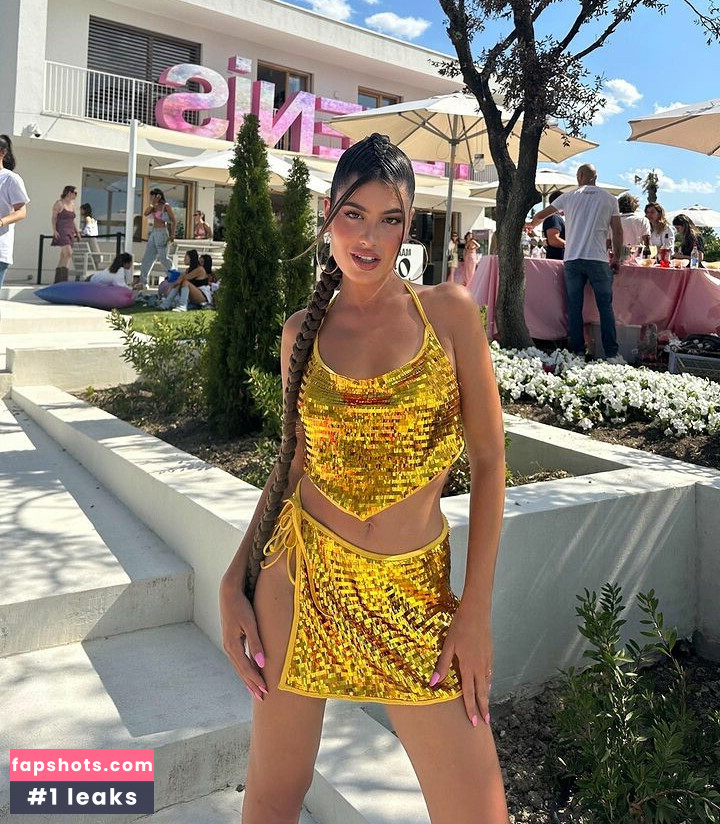 Sara Fructuoso Nude Leaks OnlyFans Photos #24 - LeakJerk