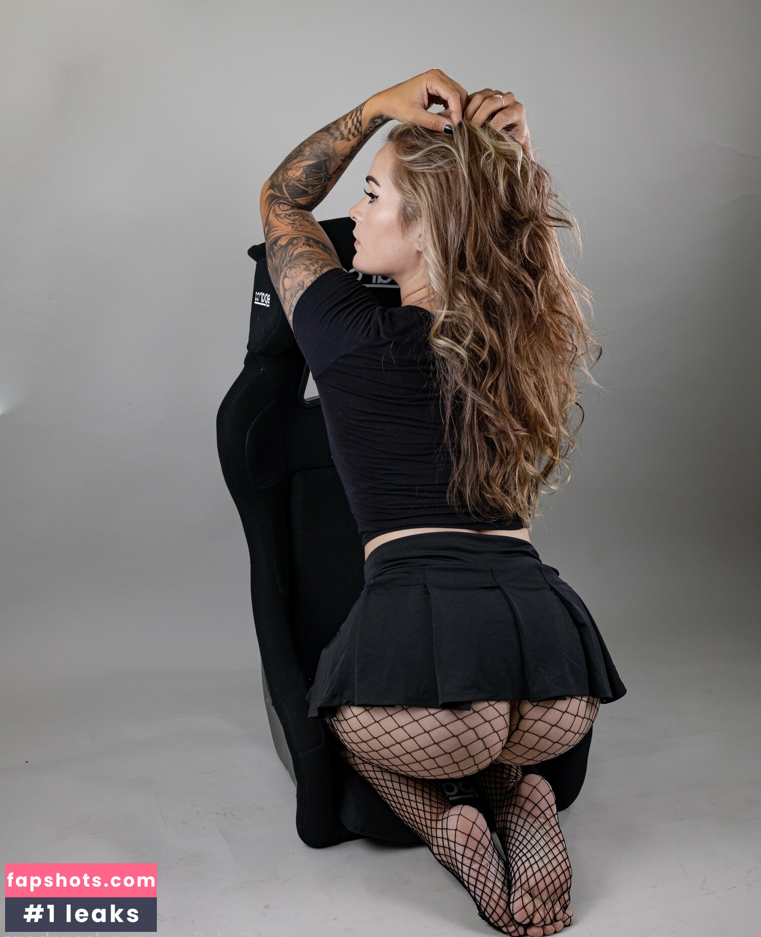 Sara Haro gallery photo #12