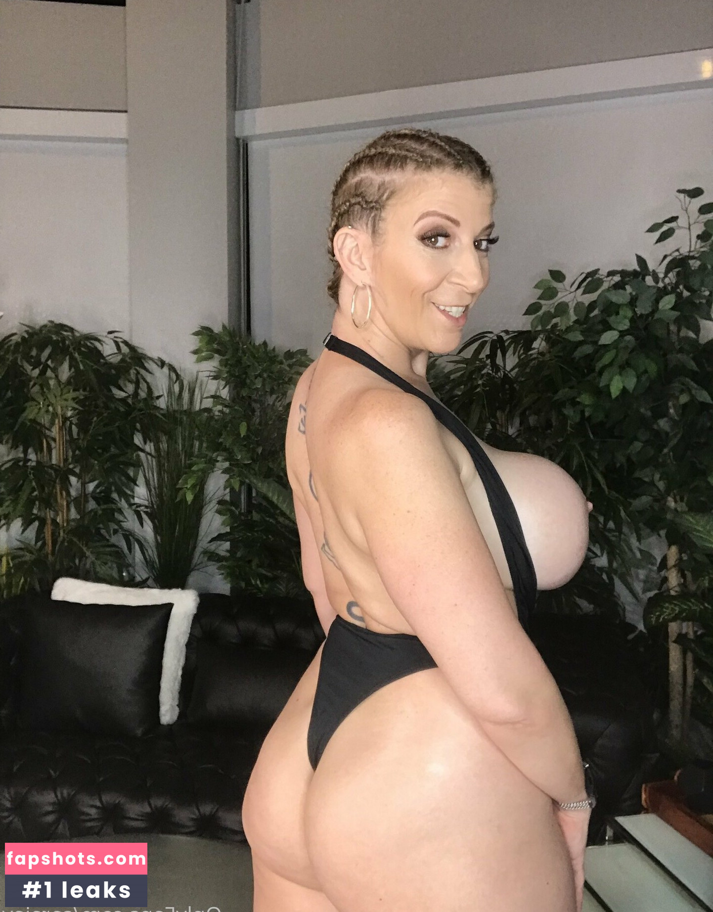 Sara Jay gallery photo #1984