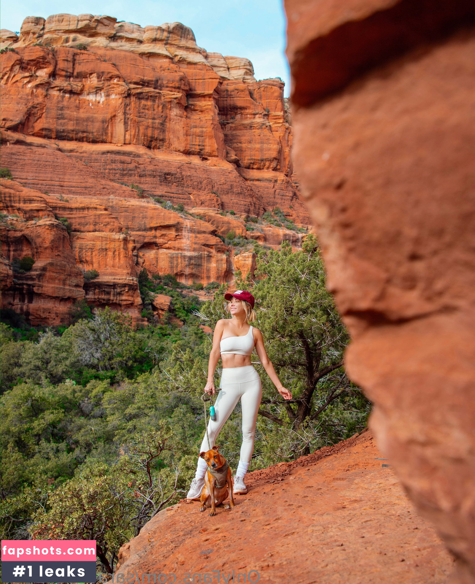 Sara Jean Underwood gallery photo #12
