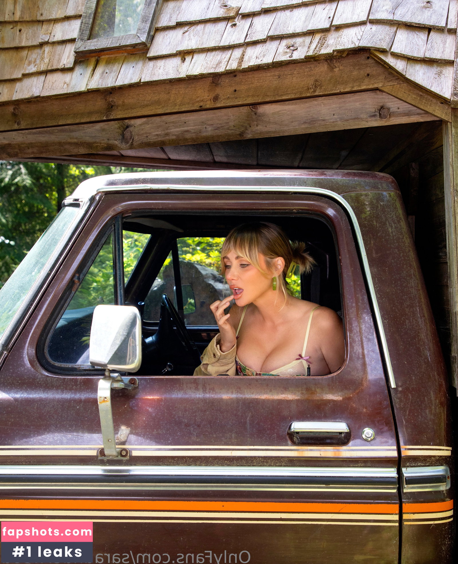 Sara Jean Underwood gallery photo #833