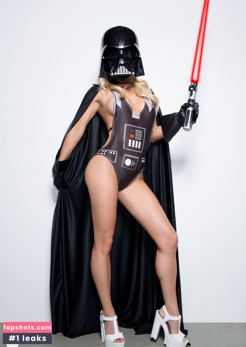 Sara Jean Underwood gallery photo #569