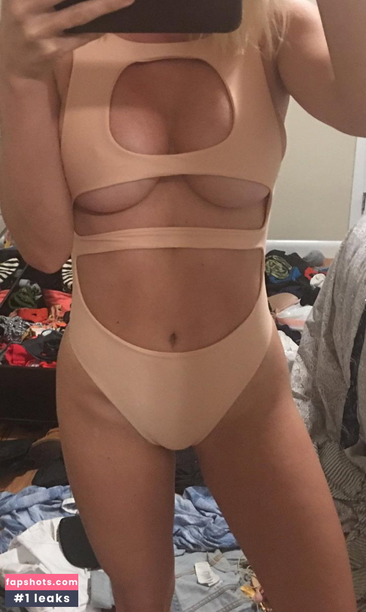 Sara Jean Underwood gallery photo #815