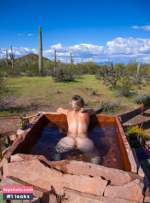 Sara Jean Underwood gallery photo #1480